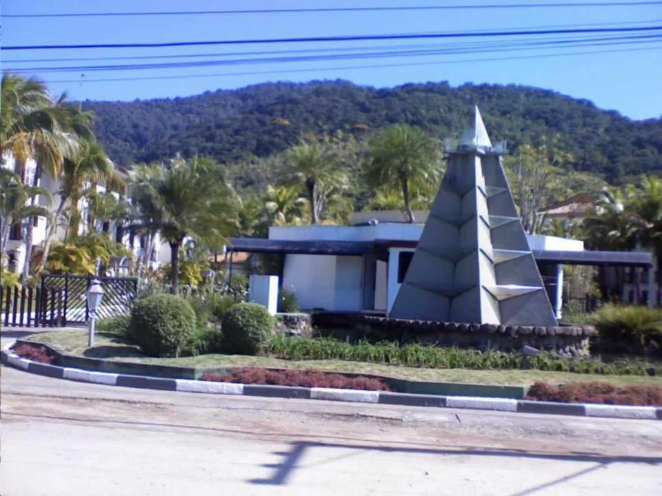 Apto. Wembley Tenis * Ubatuba